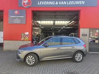 Skoda Kamiq 1.5 TSI Automaat/ Wegklapbare trekhaak/ Android auto- Apple carplay/ Parkeersesnoren ach