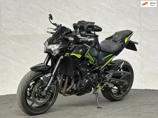 Kawasaki Tour Z900 SE Performance Carplay Akrapovic