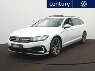 Volkswagen Passat 1.4 TSI PHEV GTE Business Panorama schuifdak - LED - Navigatie - Camera - ACC- Erg
