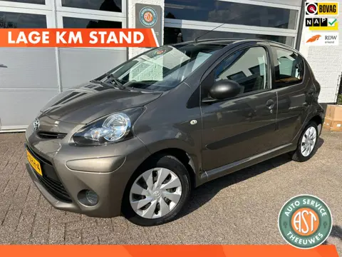Toyota Aygo 1.0 VVT-i Access LAGE KM.STAND|5DRS