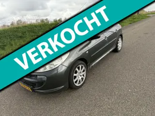 Peugeot 206 + 1.1 Access Lite incl nw apk & garantie !