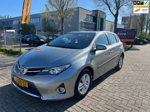 Toyota Auris 1.8 Hybrid Aspiration - DEALER ONDERHOUDEN !
