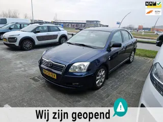 Toyota Avensis 2.2 D-4D Linea Luna - Clima - Cruise -