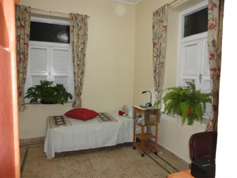 Herenhuis met 11 kamers, 5 studio's in Curacao.