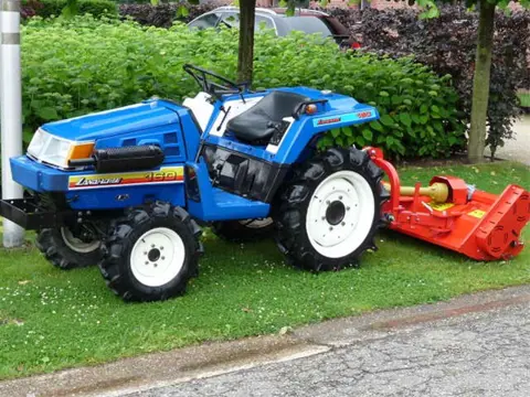 Iseki 160 Landhope met klepelmaaier