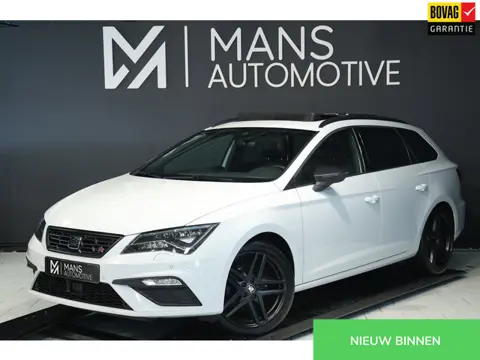 SEAT Leon ST 1.5 TSI FR Edition Black / PANODAK / ACC / BEATS / KEYLESS / CAMERA