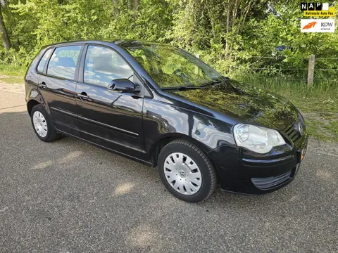 Volkswagen Polo 1.4-16V Optive