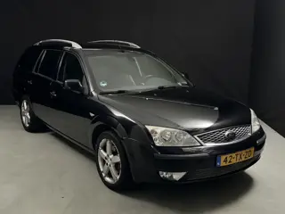 Ford Mondeo Wagon 1.8-16V Platinum *AC* (bj 2007)