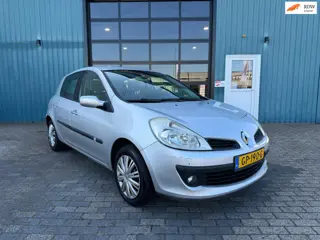 Renault Clio 1.4-16V Expression