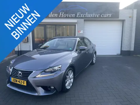 Lexus IS 300h Business Line Pro Hybrid Dealer onderhouden Leder,Navi,PDC,Led.