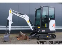 Bobcat E19 | 2023 | 377h | 3 buckets (bj 2023)