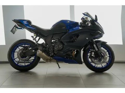 Yamaha YZF R7 (bj 2023)