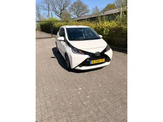 Toyota Aygo 1.0 VVT-i x-play