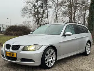BMW 3-serie Touring 325xi Dynamic Executive Automaat/XENON/LEER
