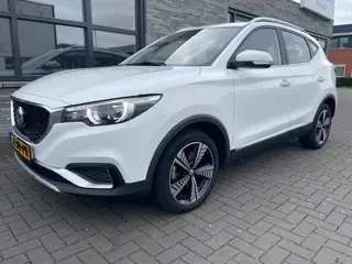 MG ZS EV Luxury 45kWh