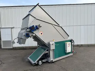 Mayer BZ6160 big bale doseerbunker