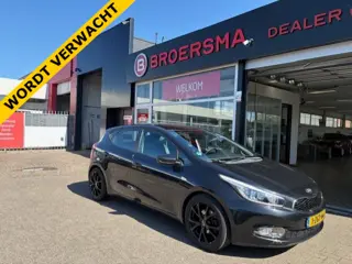 Kia cee'd 1.6 GDI ComfortLine 2 EIGENAAR *DEALERONDERHOUDEN * CRUISE* CLIMATE *NAP *