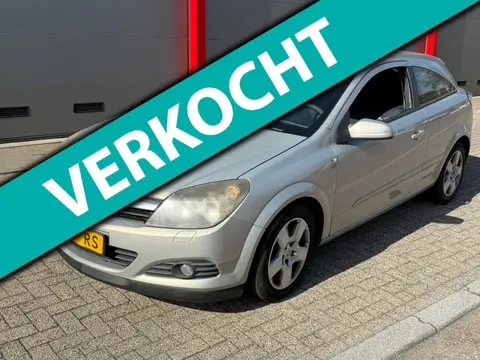 Opel Astra GTC 1.9 CDTi Executive