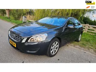 Volvo S60 Volvo S60 2.0D 163PK | Onderhoudshistorie | Trekhaak | Reisauto