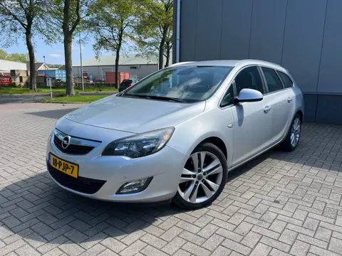 Opel Astra Sports Tourer 1.6 Turbo Sport