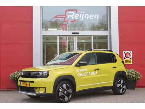 Fiat Grande Panda LA PRIMA 113PK 11 kW 44 kWh | WINTERPACK: STOEL/STUUR/VOORRUIT VERWARMING | DRAADL