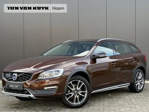 Volvo V60 Cross Country 2.0 D4 Summum Intellisafe Leder Schuifdak Trekhaak afneembaar Adaptive Blis