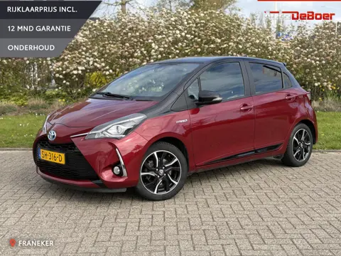 Toyota Yaris 1.5 Hybrid Bi-Tone