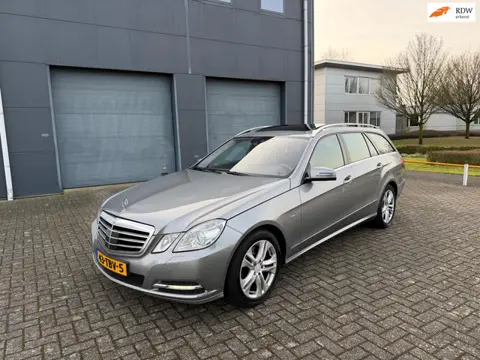 Mercedes-Benz E-klasse Estate 250 CGI Business Class Avantgarde 2010 automaat/schuifdak