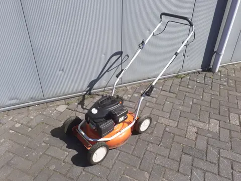 Stihl RM 2 R