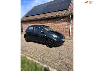 Toyota Aygo 1.0-12V Aspiration Green Navigator