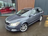 Skoda Octavia Combi 1.8 TSI Elegance Business Line Automaat | DSG | Xenon | Clima | Trekhaak | Navi