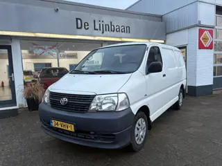 Toyota HiAce 2.5 D-4D KWB Comfort