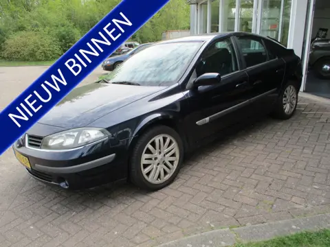 Renault Laguna 1.6-16V Business Keurige Auto! Km stand Nap! Koppeling Slipt!