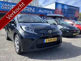 Toyota Aygo X 1.0 VVT-i S-CVT Play 1e eig Automaat Carplay Camera 12 MND Garantie