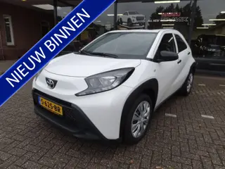 Toyota Aygo X 1.0 VVT-i MT airco / Apple Carplay / Android Auto / adaptive cruise control / touchscr