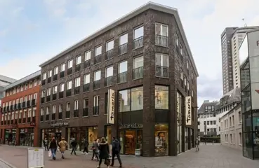 Woning aan de Nieuwe Emmasingel te Eindhoven