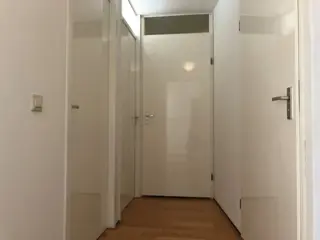 Woning aan de Belgiëplein te Amsterdam