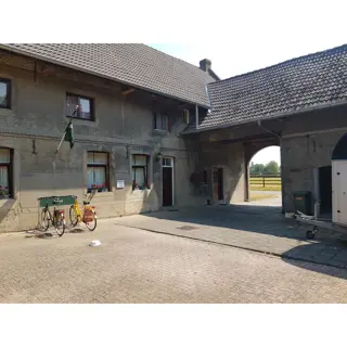 Woning aan de Op de Locht te Bunde