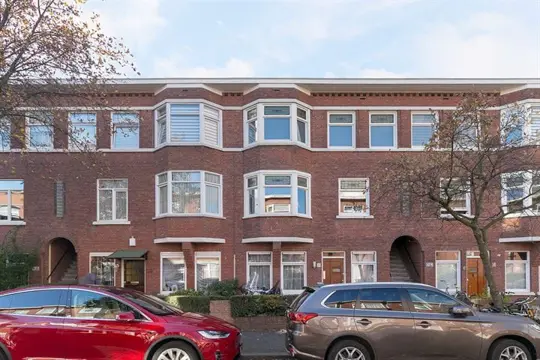 Woning aan de Voorthuizenstraat te Den Haag