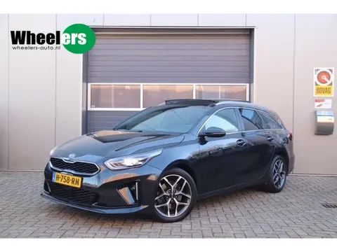 Kia Ceed 1.4 T-GDI GT-Line Automaat, Stoel & Stuurverwarmd, Pano, Camera