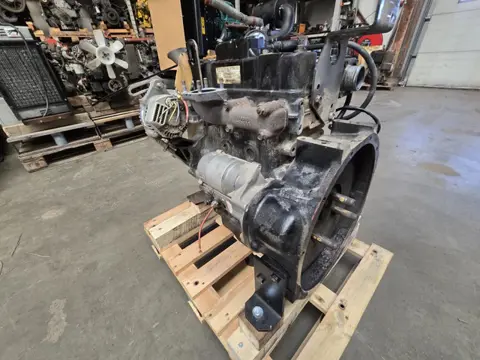 Yanmar 3TNV82A