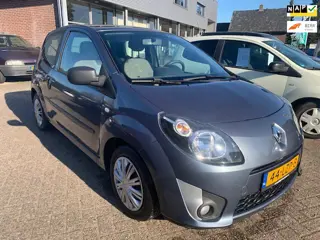Renault Twingo 1.2-16V Authentique 2010 € 2.750.- 1 JR. APK 2 Nieuwe banden