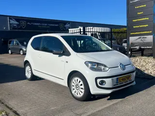 Volkswagen Up! 1.0 high up! WHITE EDITION #Navi#stoelverw#Zuinig rijden!