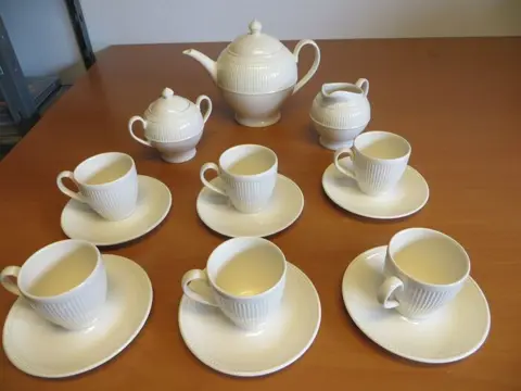 Wedgwood - Koffie en theeservies (15) - Aardewerk - Windsor