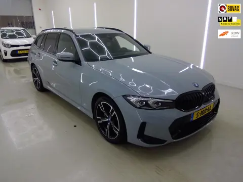 BMW 3-serie Touring 320e M SPORT+leder+elek-Klep++stoel-verw+Led+camera+navigatie+sfeer-verlichting+