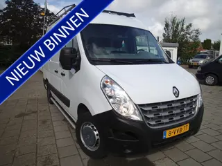 Renault Master T35 2.3 dCi L1H2 VOORZIEN VAN AIRCO+NAVIGATIE!!BTW/BPM VRIJ !!! btw en bpm vrij!!!