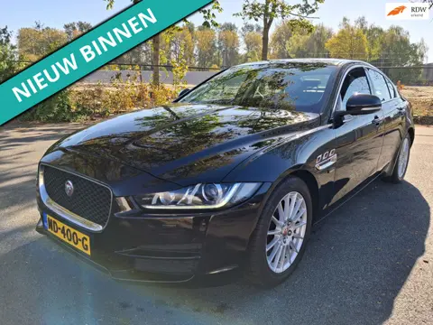 Jaguar XE 2.0 D Pure NETTE AUTO RIJDT EN SCHAKELT GOED