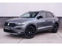 Volkswagen T-Roc 1.5 TSI Sport | Pano | Trekhaak | LED | Carplay | Camera | Virtual Cockpit | PDC