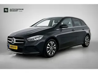 Mercedes-Benz B-klasse 180 Business Solution Plus(NL-auto, Perfect OnderH, Camera, StoelV, Navi, Cru