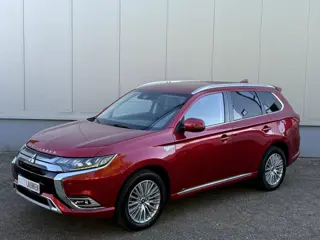 Mitsubishi Outlander 2.4 PHEV Intense S Automaat Plug In Hybrid Leder Alcantara Apple Carplay Camera